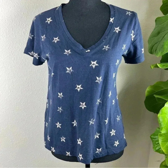 Lucky Brand Women’s 100% Cotton Navy Blue Short Sleeve V-Neck T-Shirt Top - Picture 2 of 11